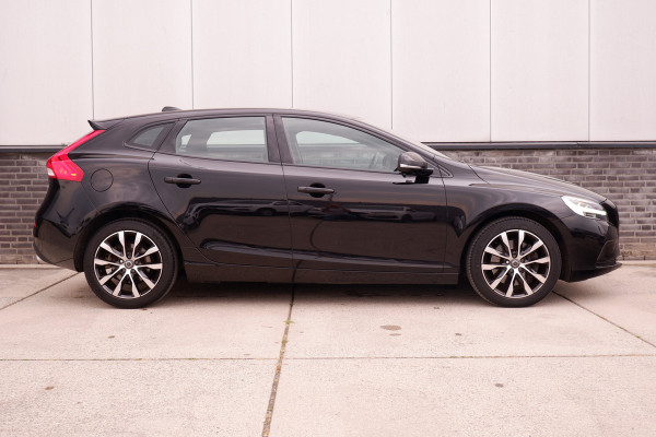 Volvo V40 1.5 T3 Dynamic Edition | Trekhaak | LED | Navi | Climate | Cruise | Stoelverwarming