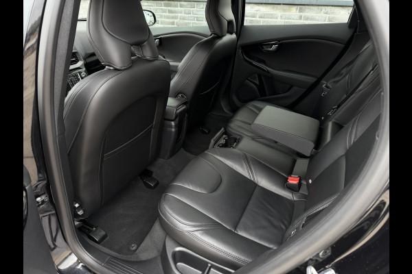 Volvo V40 1.5 T3 Dynamic Edition | Trekhaak | LED | Navi | Climate | Cruise | Stoelverwarming