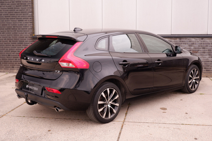 Volvo V40 1.5 T3 Dynamic Edition | Trekhaak | LED | Navi | Climate | Cruise | Stoelverwarming