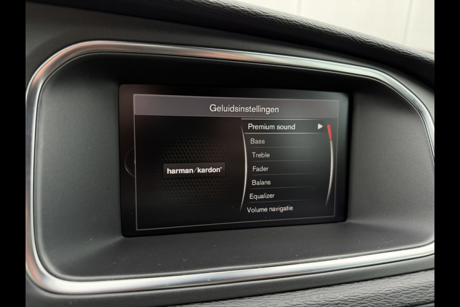 Volvo V40 1.5 T3 Dynamic Edition | Trekhaak | LED | Navi | Climate | Cruise | Stoelverwarming