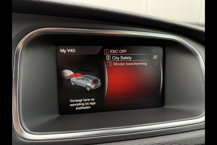 Volvo V40 1.5 T3 Dynamic Edition | Trekhaak | LED | Navi | Climate | Cruise | Stoelverwarming