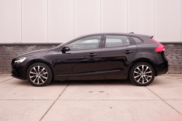 Volvo V40 1.5 T3 Dynamic Edition | Trekhaak | LED | Navi | Climate | Cruise | Stoelverwarming
