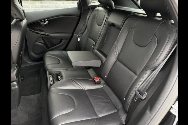 Volvo V40 1.5 T3 Dynamic Edition | Trekhaak | LED | Navi | Climate | Cruise | Stoelverwarming