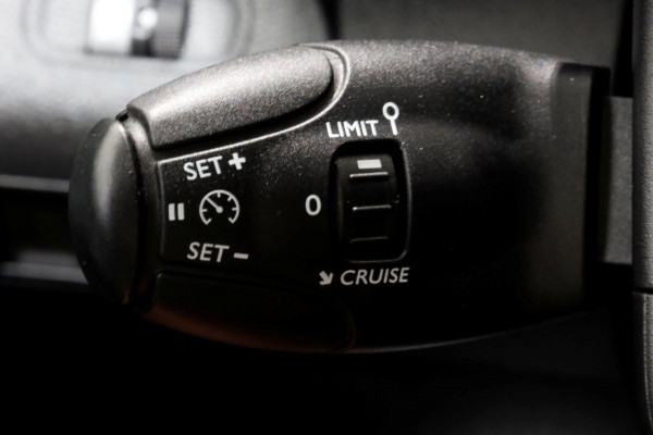 Citroën Berlingo 1.2 PureTech 130pk Benzine Automaat Airco/Navi/Camera/3Pers. 11-2020