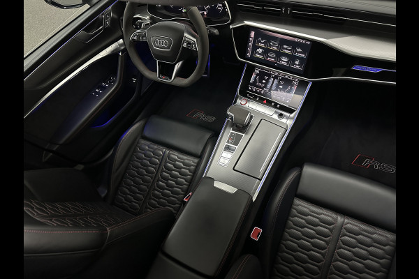 Audi RS7 Dynamic+ 300kmh | Keramisch | 22" ABT (9200,=) | B&O 3D High End | 4-Wielbesturing | Stoelvent. | Carbon Pack | Nachtzicht | Alc 84800,= ex btw | Lease / Maandbedrag 998,= pm. | 360 Camera | Laser-LED | ACC | Valcona | Klasse-5 | Head-up | Soft-Close | Isolatieglas | Dealer OH.