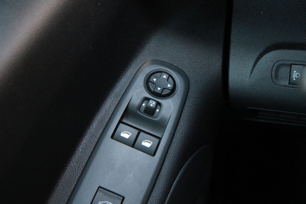 Citroën Berlingo 1.2 PureTech 110PK S&S L1 / App Connect / Multi stuur / Cruise