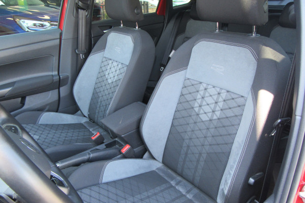 Volkswagen Taigo 1.5 TSI DSG R-Line Black Style, Panoramadak, Matrix, Trekhaak