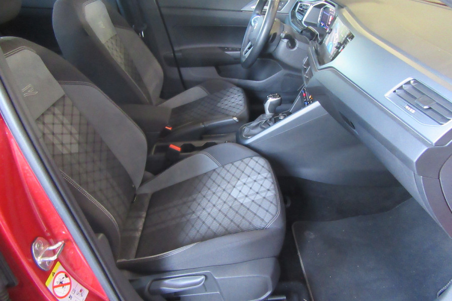 Volkswagen Taigo 1.5 TSI DSG R-Line Black Style, Panoramadak, Matrix, Trekhaak
