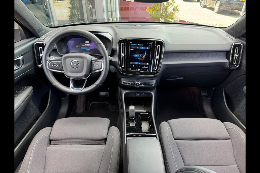 Volvo XC40 Recharge Core 70 kWh | Apple Carplay/Android Auto | Camera