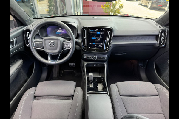 Volvo XC40 Recharge Core 70 kWh | Apple Carplay/Android Auto | Camera