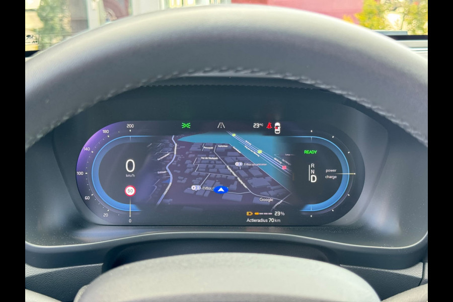 Volvo XC40 Recharge Core 70 kWh | Apple Carplay/Android Auto | Camera