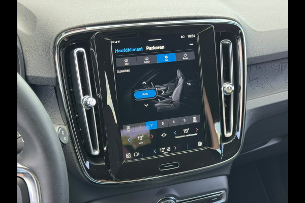 Volvo XC40 Recharge Core 70 kWh | Apple Carplay/Android Auto | Camera