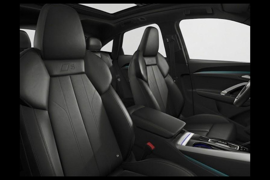Audi Q5 Sportback S edition e-hybrid 299 pk | Techniekpakket plus | Panorama-glasdak | Adaptieve luchtvering | Sportstoel S leder-kunstl zwart |