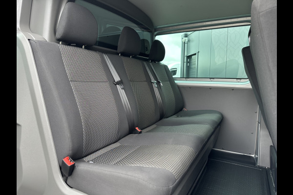 Volkswagen Transporter 2.0 TDI 150 PK DSG AUTOMAAT HIGLINE / ** 19.778 KM ** / DUBBELE CABINE / ADAPTIVE CRUISE / TREKHAAK / 6 PERSOONS