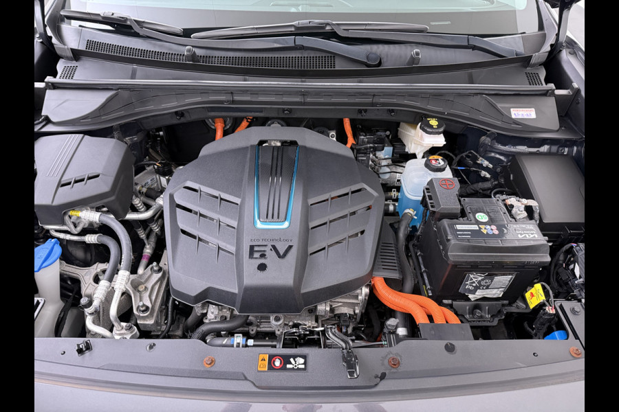 Kia e-Niro 204pk AUT. ExecutiveLine 64kWh SOH 100% Fase 3 Warmtepomp Leder Elek.Stoel+Memory JBL®-Audio Navi Ecc Camera Apple Carplay Andro Stoelverwarming+Koeling Stuurverwarming Lmv Privacy Glas DAB Vess Lane Assist Blind Spot Origineel Nederlandse Auto Dealeronderhouden