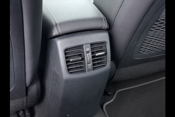 Kia e-Niro 204pk AUT. ExecutiveLine 64kWh SOH 100% Fase 3 Warmtepomp Leder Elek.Stoel+Memory JBL®-Audio Navi Ecc Camera Apple Carplay Andro Stoelverwarming+Koeling Stuurverwarming Lmv Privacy Glas DAB Vess Lane Assist Blind Spot Origineel Nederlandse Auto Dealeronderhouden