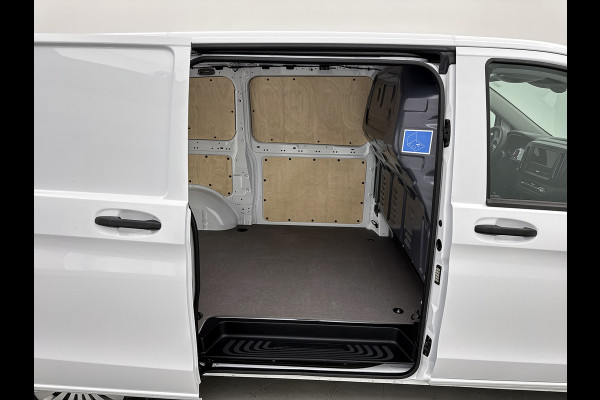 Mercedes-Benz Vito 116 CDI L2 Pro Trekhaak 2500kg Parkeerpakket Betimmering Navigatie Carplay