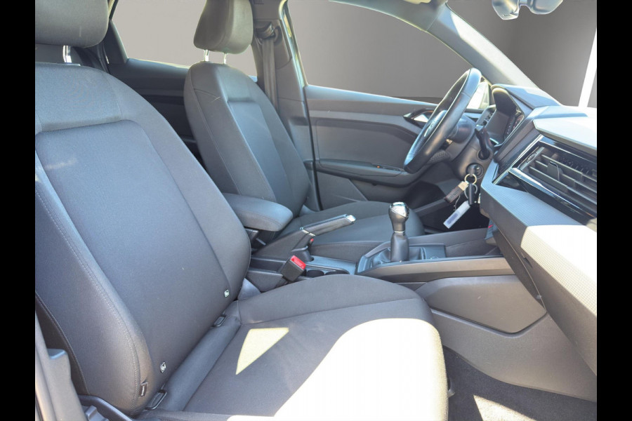 Audi A1 Sportback 25 TFSI | Digital Dash | Parksensors V+A | Navi | 18"| Airco (automatisch) | Adaptive cruise control |