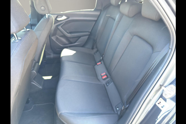Audi A1 Sportback 25 TFSI | Digital Dash | Parksensors V+A | Navi | 18"| Airco (automatisch) | Adaptive cruise control |