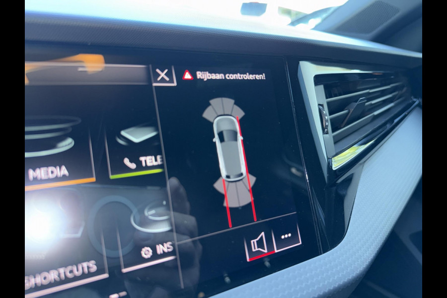 Audi A1 Sportback 25 TFSI | Digital Dash | Parksensors V+A | Navi | 18"| Airco (automatisch) | Adaptive cruise control |