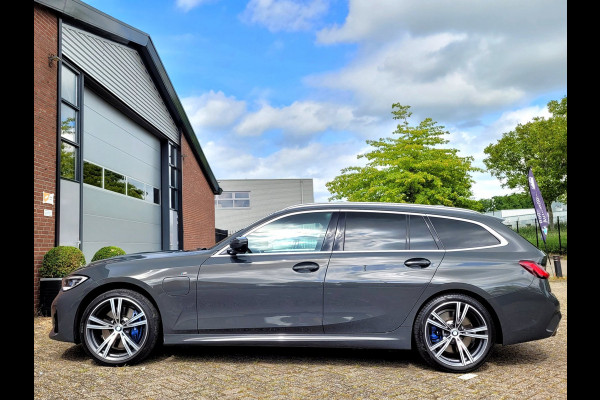 BMW 3 Serie 330E XDRIVE M-sport Pano FULL! (Dravit Grau) - Dealer onderhouden, 2e eig.