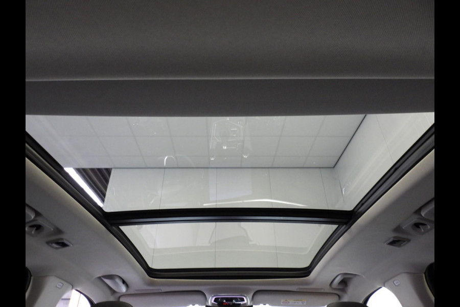 Lynk & Co 01 1.5 PHEV BlackLine NAVI/360CAM/SCHUIFDAK/LED/20"LMV!