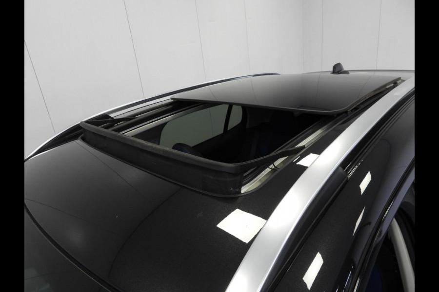 Lynk & Co 01 1.5 PHEV BlackLine NAVI/360CAM/SCHUIFDAK/LED/20"LMV!