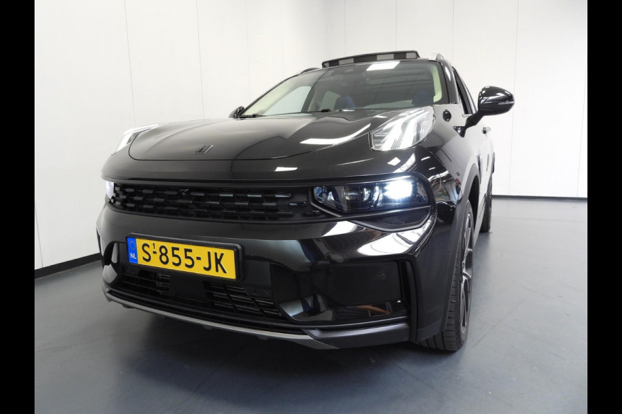 Lynk & Co 01 1.5 PHEV BlackLine NAVI/360CAM/SCHUIFDAK/LED/20"LMV!