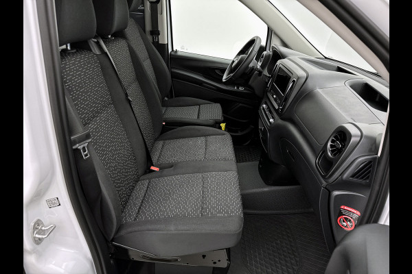Mercedes-Benz Vito 116 CDI L2 Pro Trekhaak 2500kg Parkeerpakket Betimmering Navigatie Carplay