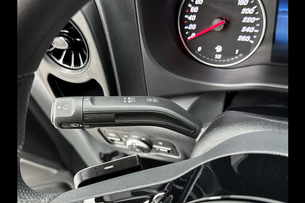 Mercedes-Benz Vito 116 CDI L2 Pro Trekhaak 2500kg Parkeerpakket Betimmering Navigatie Carplay