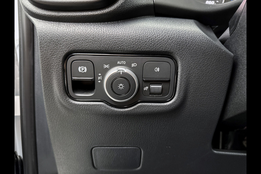 Mercedes-Benz Vito 116 CDI L2 Pro Trekhaak 2500kg Parkeerpakket Betimmering Navigatie Carplay