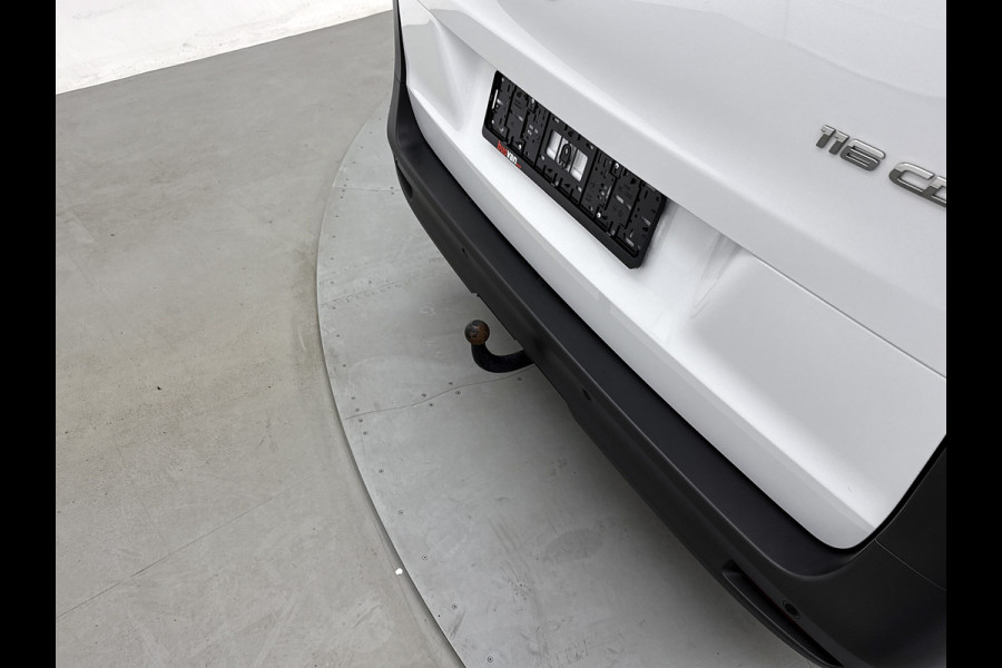 Mercedes-Benz Vito 116 CDI L2 Pro Trekhaak 2500kg Parkeerpakket Betimmering Navigatie Carplay
