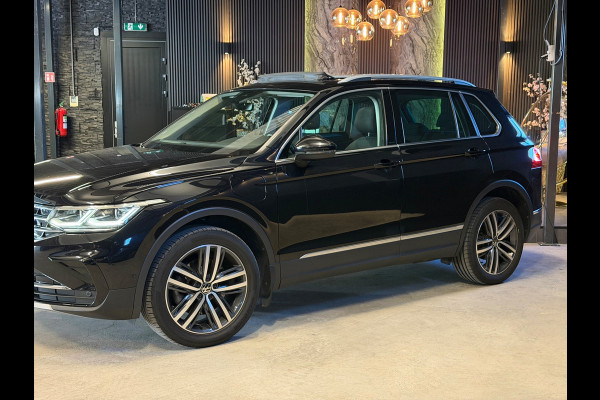 Volkswagen Tiguan 1.4 TSI eHybrid R-Line|PANO|FULL OPTIONS