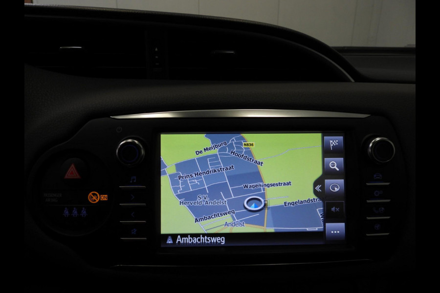 Toyota Yaris 1.5 Hybrid Active NAVI/CAMERA/CLIMA/CRUISE!