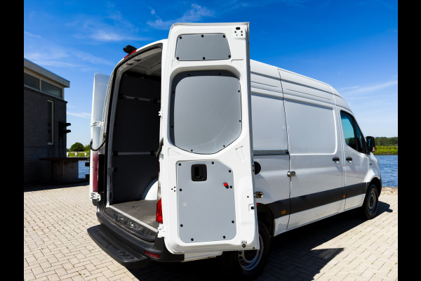Mercedes-Benz eSprinter 314 L2 Pro 56kWh | 270° openslaande achterdeuren | Achteruitrijcamera | Snel laden |