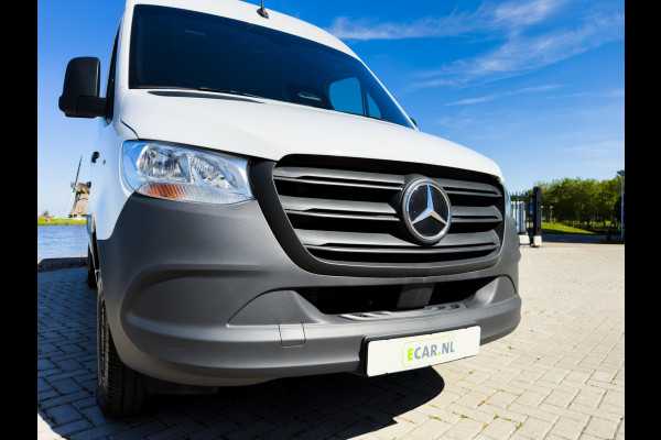 Mercedes-Benz eSprinter 314 L2 Pro 56kWh | 270° openslaande achterdeuren | Achteruitrijcamera | Snel laden |