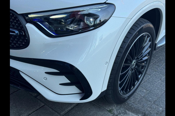 Mercedes-Benz GLC 400e 4MATIC AMG Line /Pano Full spec