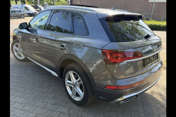 Audi Q5 50 TFSI e Quattro, S-Line,Panorama,Virtueel,Leder Alcantara,Adap Cruisecontrol,