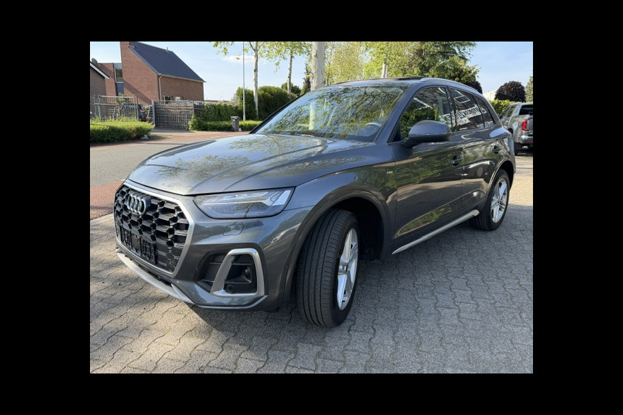 Audi Q5 50 TFSI e Quattro, S-Line,Panorama,Virtueel,Leder Alcantara,Adap Cruisecontrol,