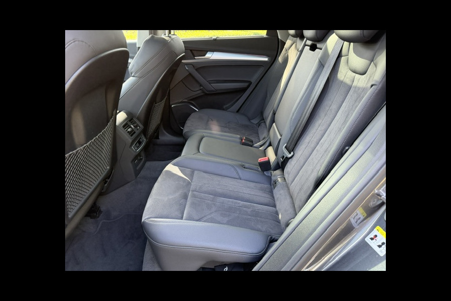 Audi Q5 50 TFSI e Quattro, S-Line,Panorama,Virtueel,Leder Alcantara,Adap Cruisecontrol,