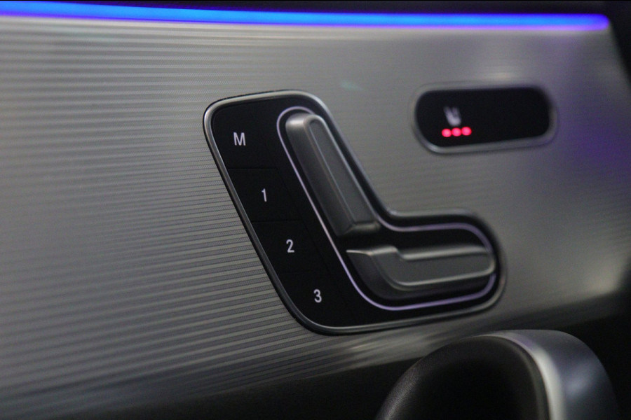 Mercedes-Benz CLA-Klasse 250 e AMG Line PANO/CARPLAY/HUD/ACC/BLINDSPOT/VOL