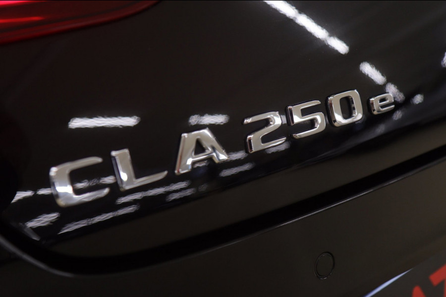 Mercedes-Benz CLA-Klasse 250 e AMG Line PANO/CARPLAY/HUD/ACC/BLINDSPOT/VOL