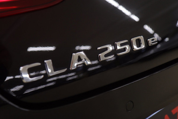 Mercedes-Benz CLA-Klasse 250 e AMG Line PANO/CARPLAY/HUD/ACC/BLINDSPOT/VOL
