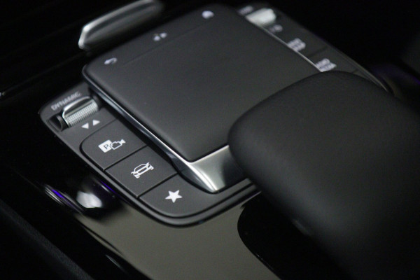 Mercedes-Benz CLA-Klasse 250 e AMG Line PANO/CARPLAY/HUD/ACC/BLINDSPOT/VOL