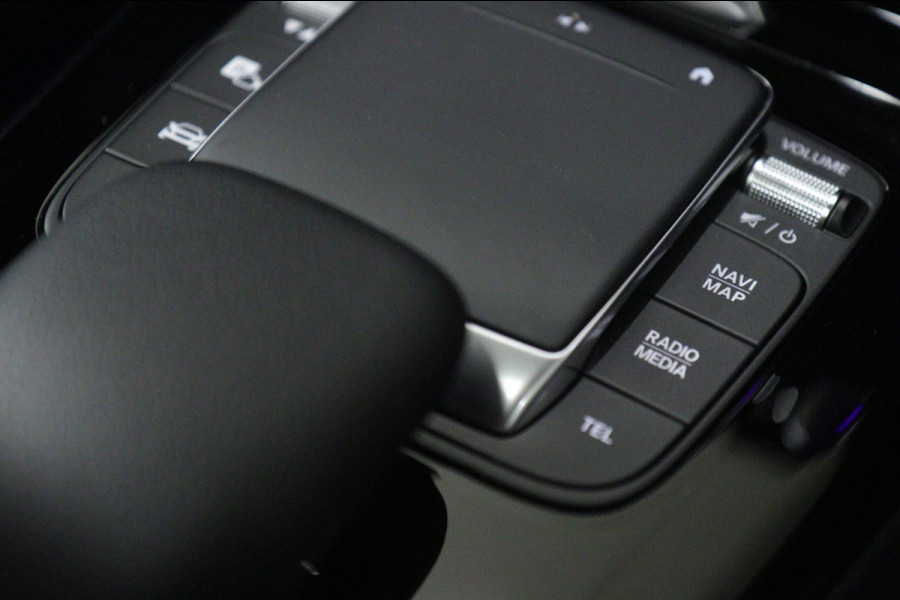 Mercedes-Benz CLA-Klasse 250 e AMG Line PANO/CARPLAY/HUD/ACC/BLINDSPOT/VOL