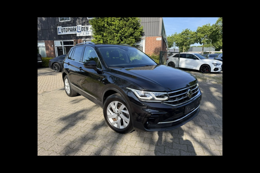Volkswagen Tiguan 1.4 TSI eHybrid Elegance Business+,Navigatie-Camera,Elec trekhaak,Stoel/stuurverwarming,Park-control,