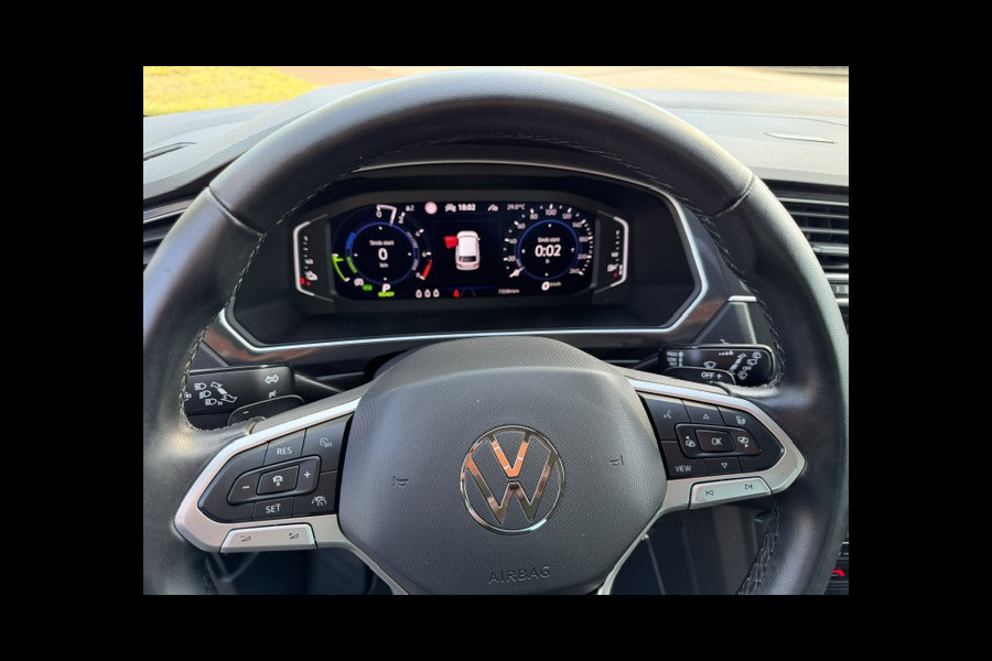 Volkswagen Tiguan 1.4 TSI eHybrid Elegance Business+,Navigatie-Camera,Elec trekhaak,Stoel/stuurverwarming,Park-control,