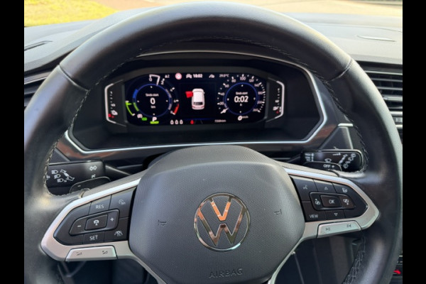 Volkswagen Tiguan 1.4 TSI eHybrid Elegance Business+,Navigatie-Camera,Elec trekhaak,Stoel/stuurverwarming,Park-control,