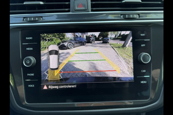Volkswagen Tiguan 1.4 TSI eHybrid Elegance Business+,Navigatie-Camera,Elec trekhaak,Stoel/stuurverwarming,Park-control,