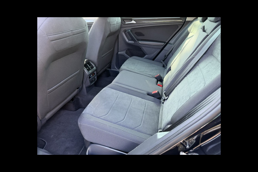 Volkswagen Tiguan 1.4 TSI eHybrid Elegance Business+,Navigatie-Camera,Elec trekhaak,Stoel/stuurverwarming,Park-control,
